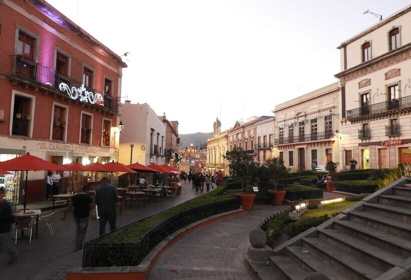 هتل El Viejo Zaguan By Lunian