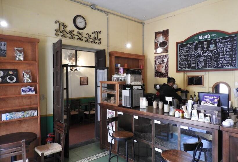 هتل El Viejo Zaguan By Lunian