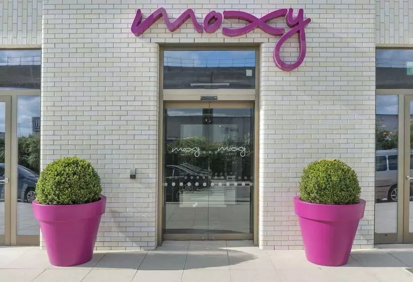 هتل Moxy London Excel