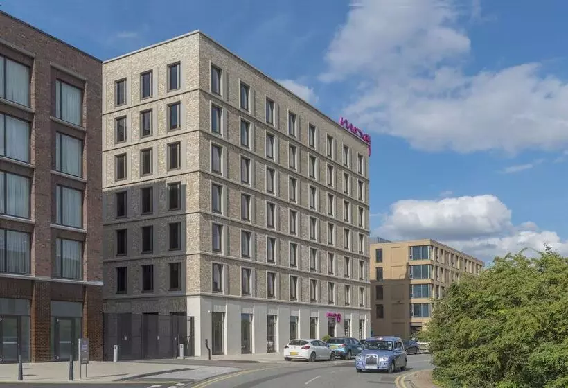 هتل Moxy London Excel