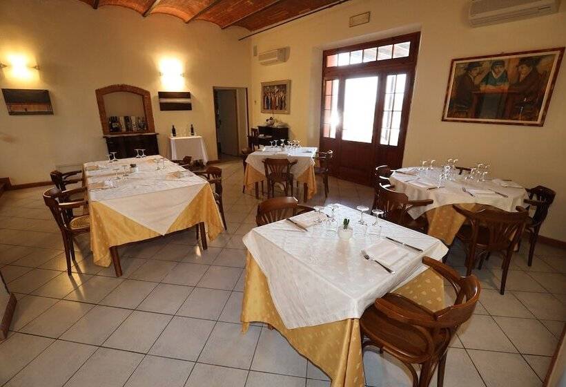 בית מלון כפרי Relais Santa Genoveffa