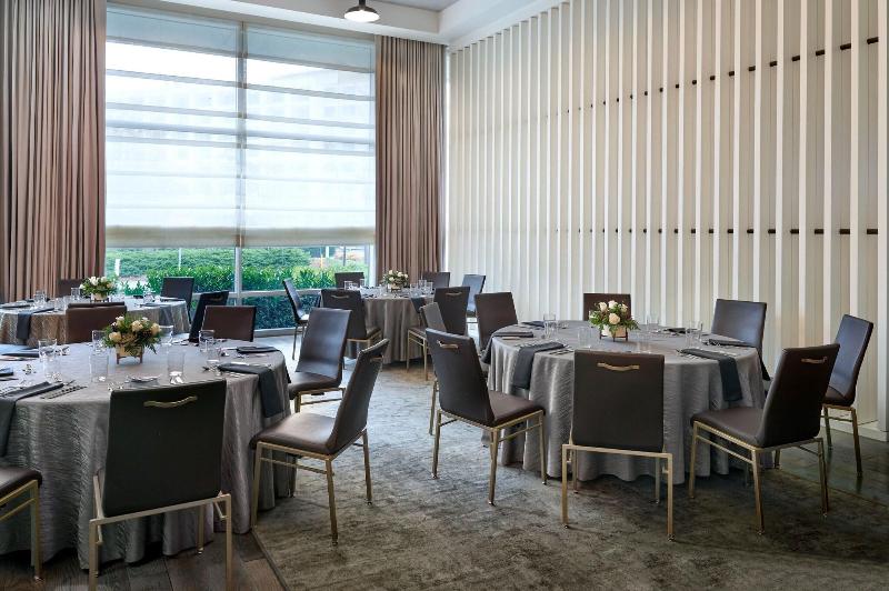 فندق Renaissance Atlanta Airport Gateway