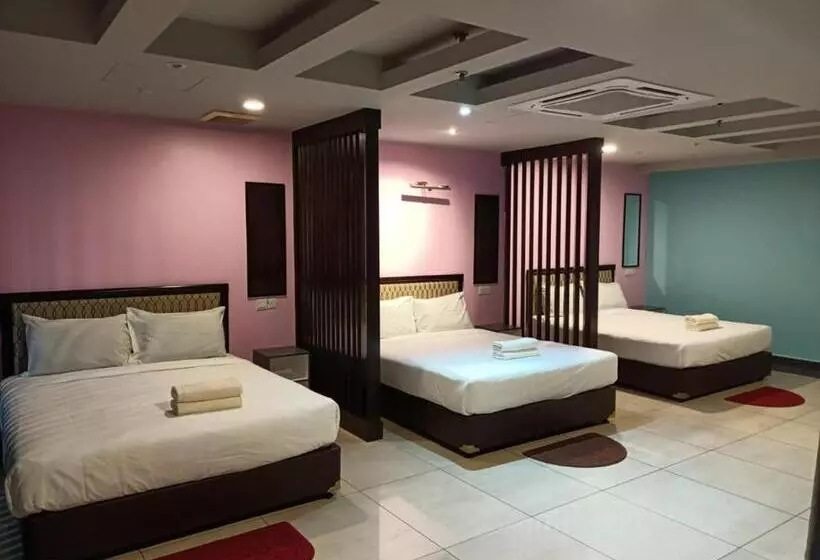 ホテル Sri Sutra Pj 222