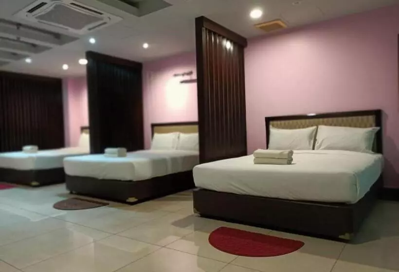 ホテル Sri Sutra Pj 222