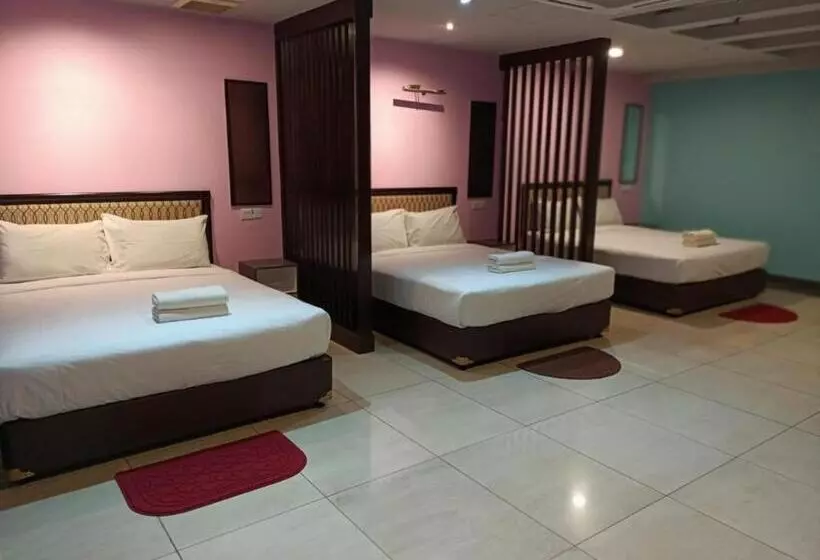 ホテル Sri Sutra Pj 222