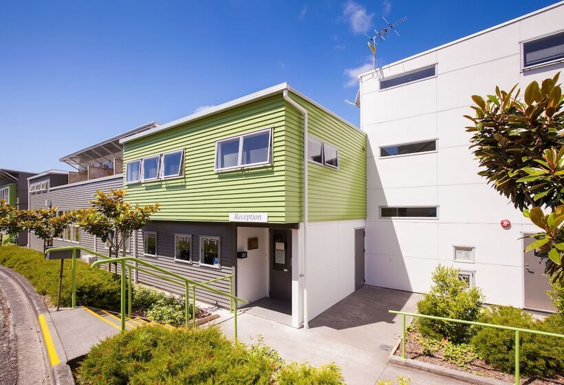 בית מלון כפרי Te Henui Lodge