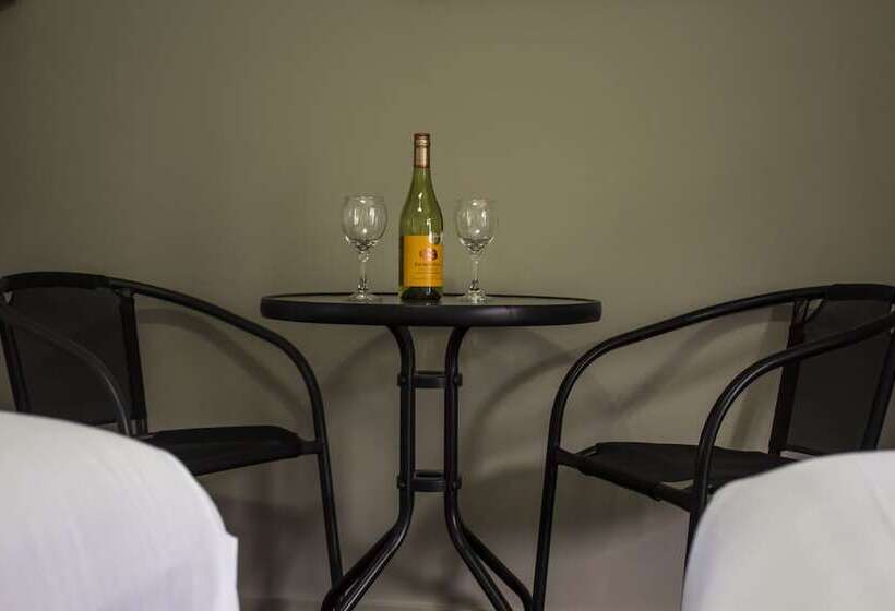 בית מלון כפרי Te Henui Lodge