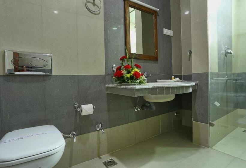 Hotel The Grand Mamta