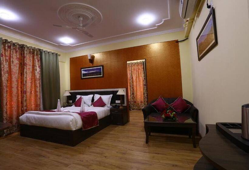 Hotel The Grand Mamta