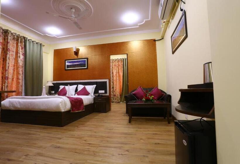Hotel The Grand Mamta