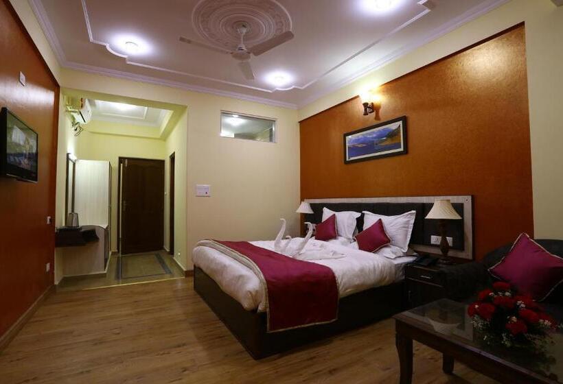 Hotel The Grand Mamta