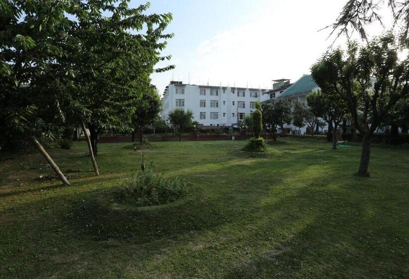 Hotel The Grand Mamta