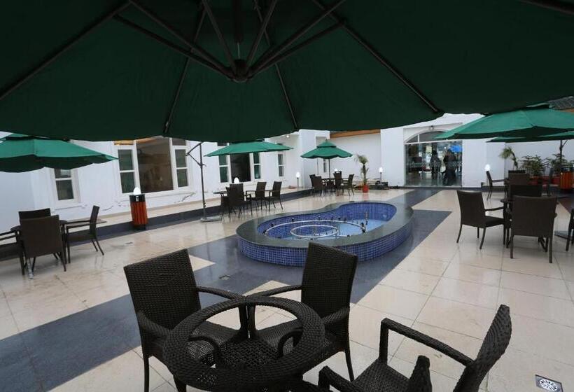 Hotel The Grand Mamta