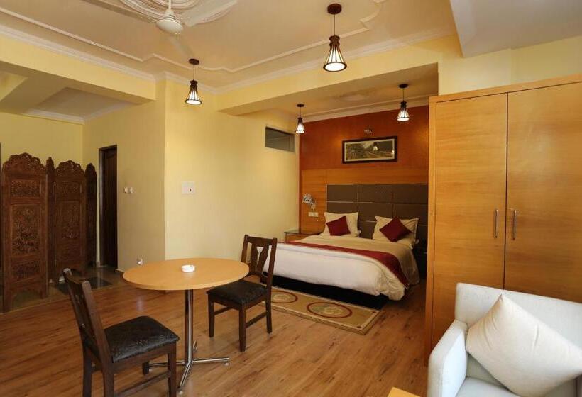 Hotel The Grand Mamta