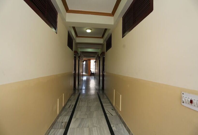 Hotel The Grand Mamta