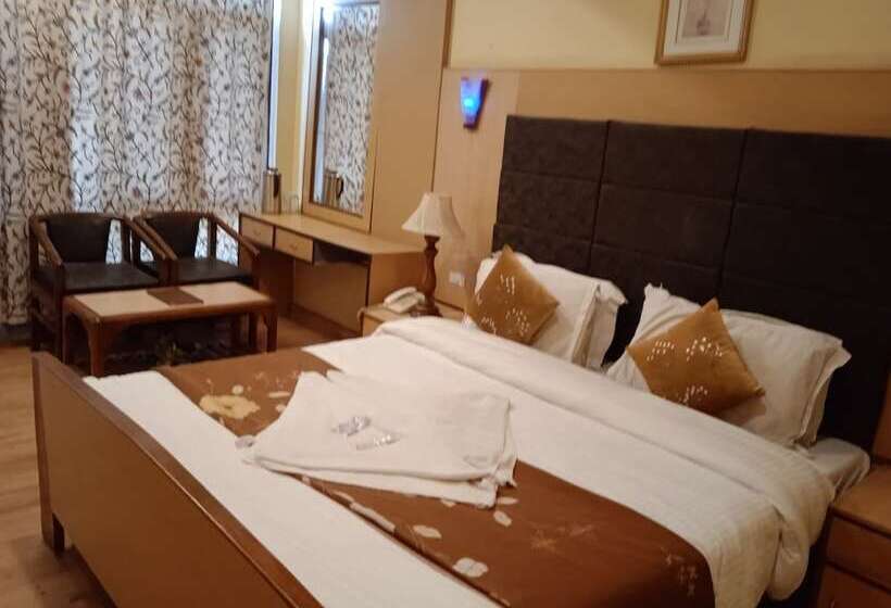 Hotel The Grand Mamta