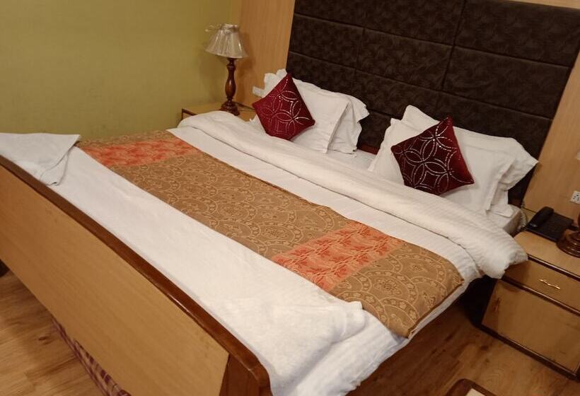 Hotel The Grand Mamta