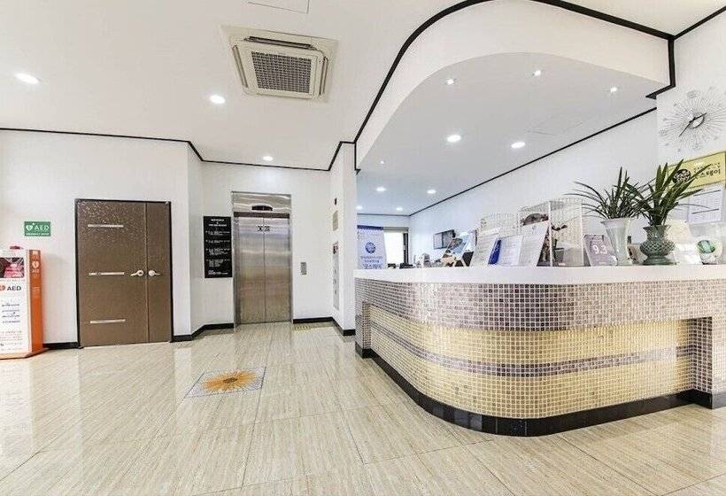 Hotel The Seri Resort