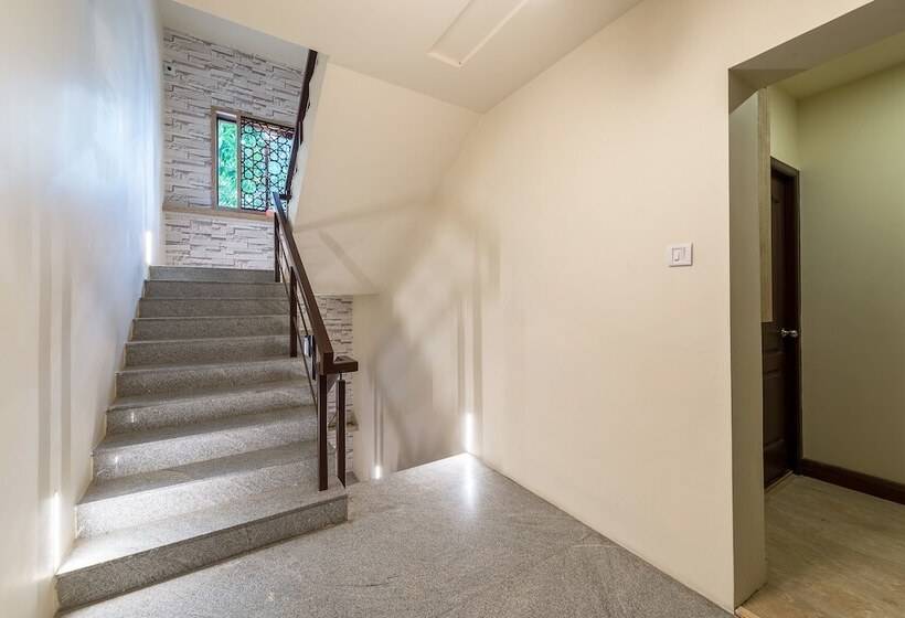 Hotell Treebo Nestlay Casa