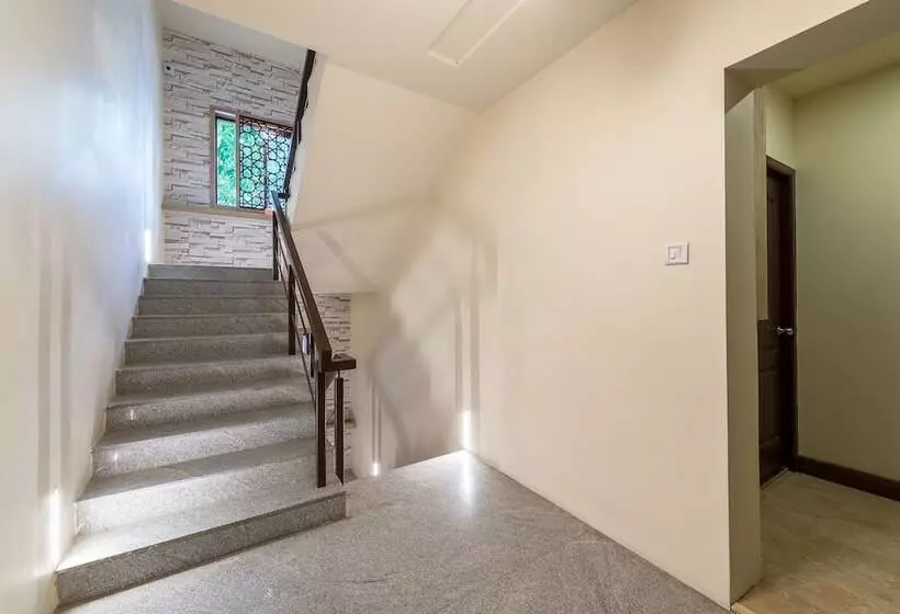 هتل Treebo Nestlay Casa
