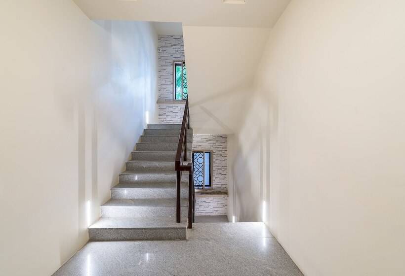 Hotell Treebo Nestlay Casa