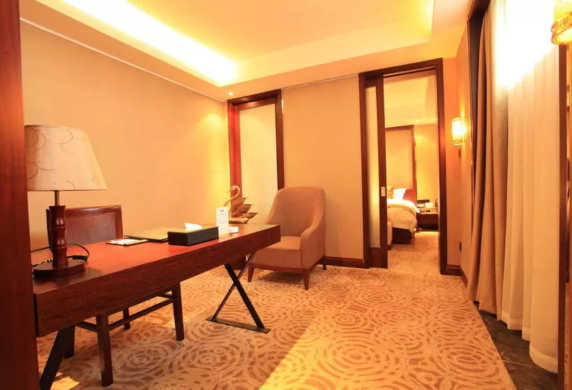 هتل Wuxi Americas Best Jinting International