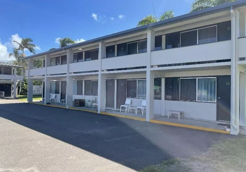 Motel Queens Beach
