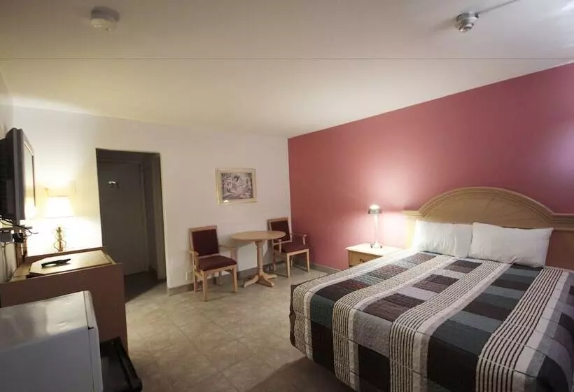 مُتل 6267 Persepolis Inn