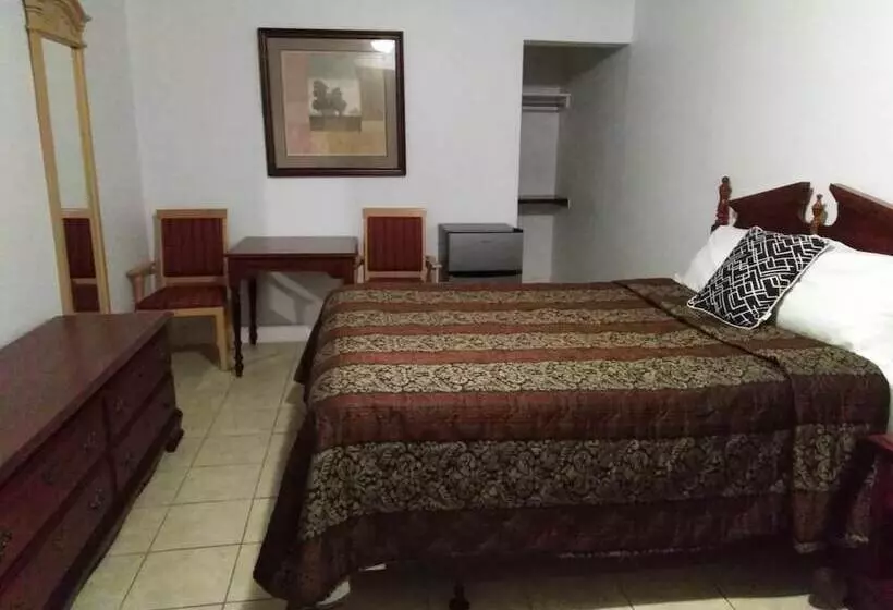 مُتل 6267 Persepolis Inn