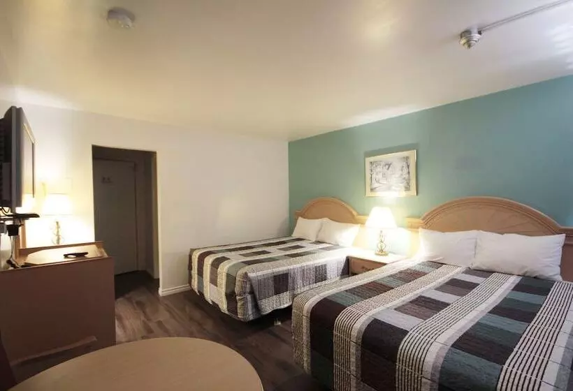 مُتل 6267 Persepolis Inn
