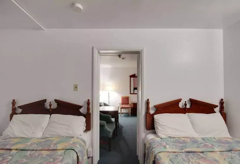 مُتل 6267 Persepolis Inn