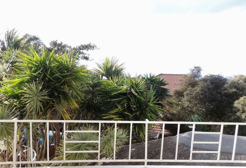 پانسیون La Mer Guesthouse