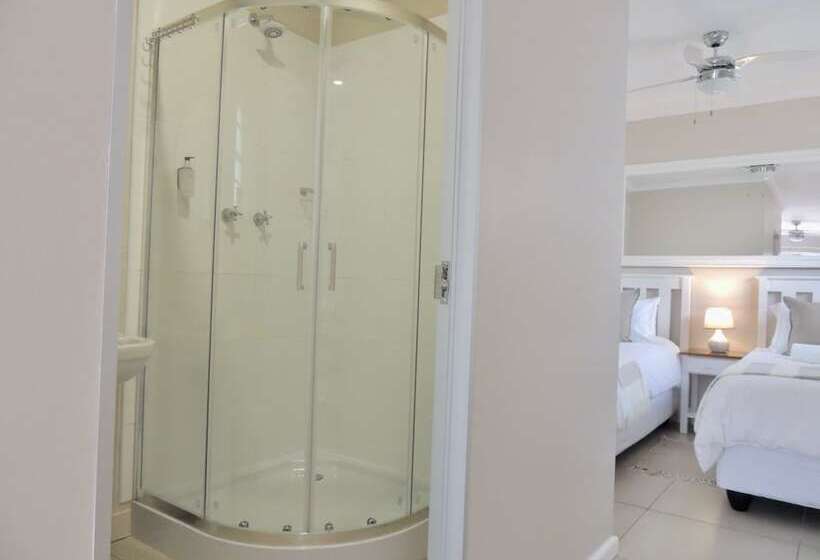 پانسیون La Mer Guesthouse