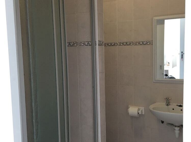 پانسیون La Mer Guesthouse