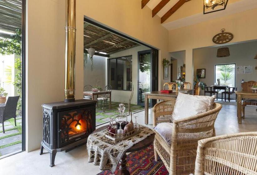 פנסיון Le Mahi Guest House