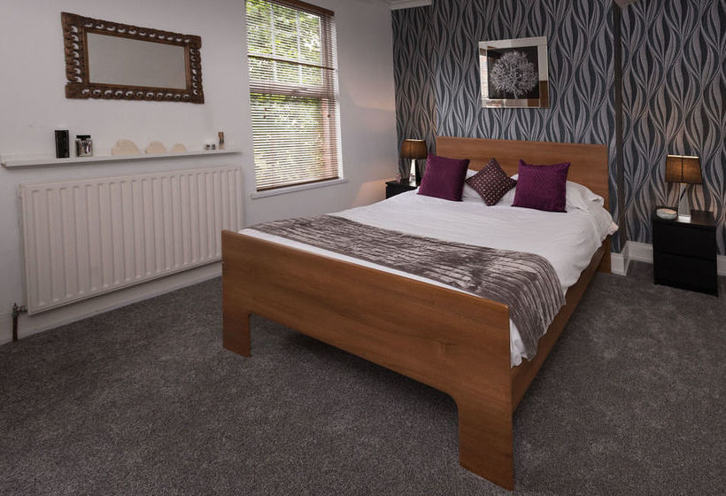 Titanic The Lady, 3 Bed Townhouse