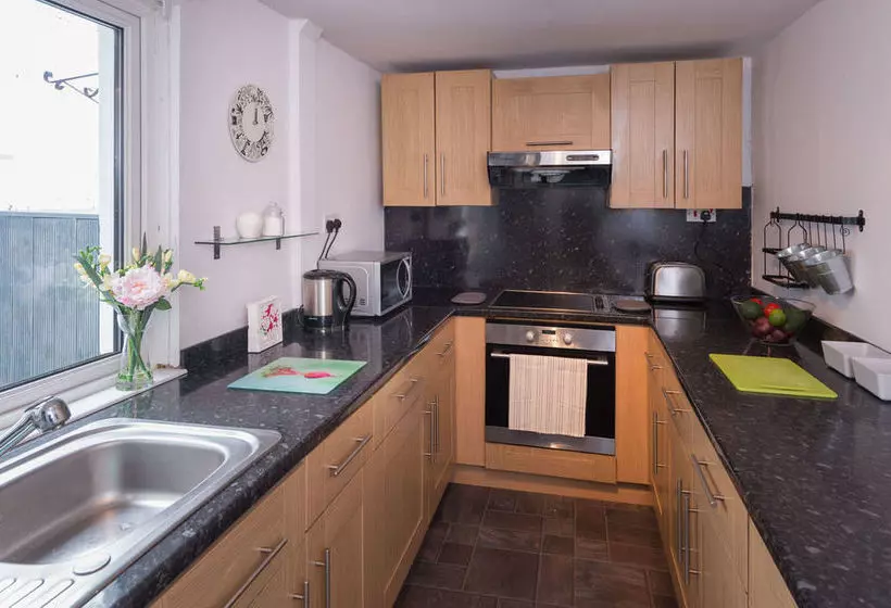 Titanic The Lady, 3 Bed Townhouse