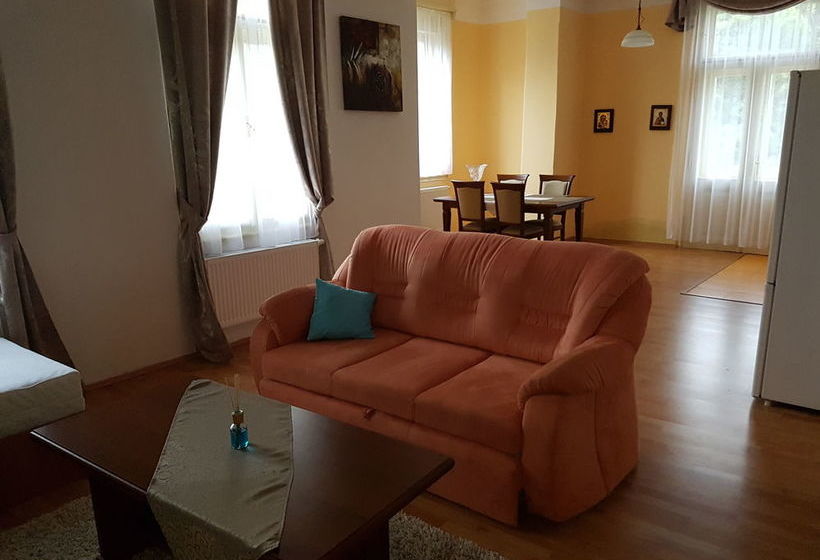 Villa Sofia Apartments