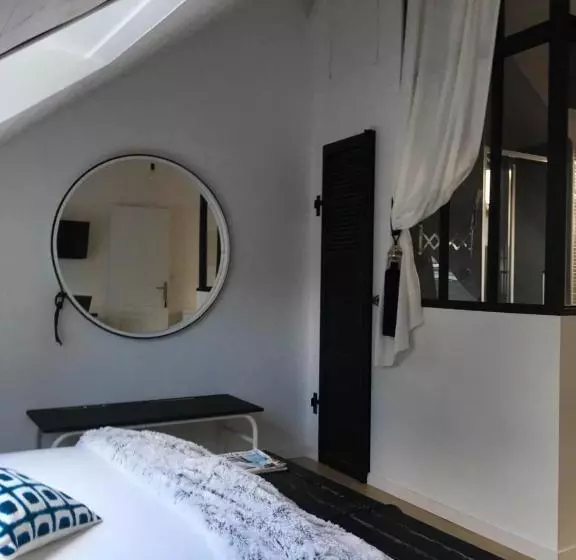 تختخواب و صبحانه Patis De Cahot Au 108