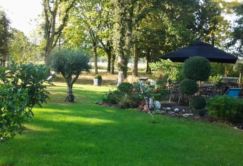 Bed and Breakfast Patis De Cahot Au 108