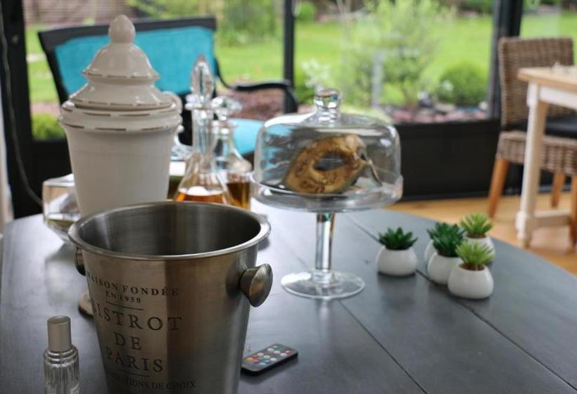 Bed and Breakfast Patis De Cahot Au 108