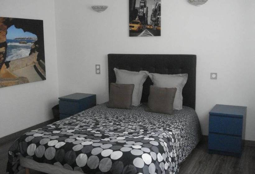 تختخواب و صبحانه Gite Izaxulo