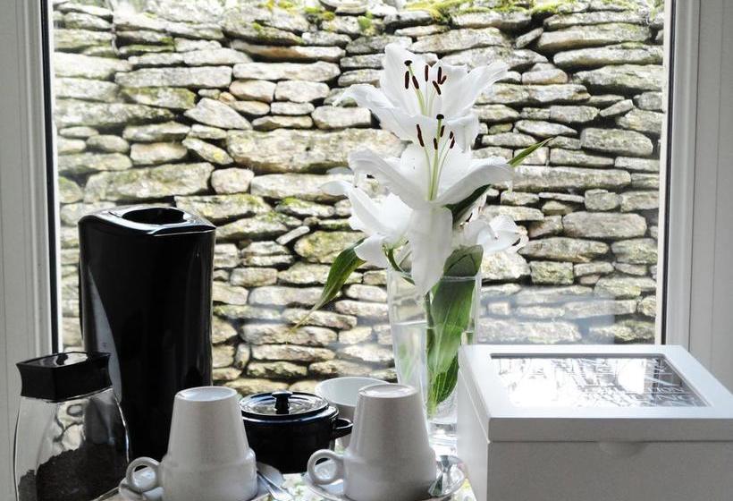 تختخواب و صبحانه La Chênaie De Gordes