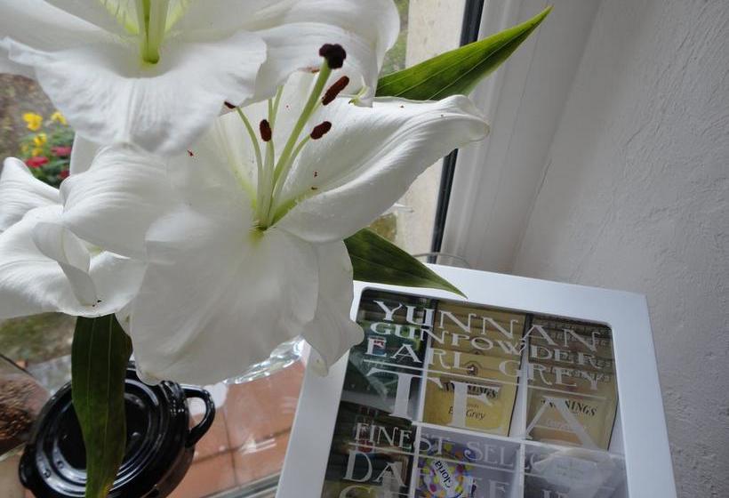 تختخواب و صبحانه La Chênaie De Gordes