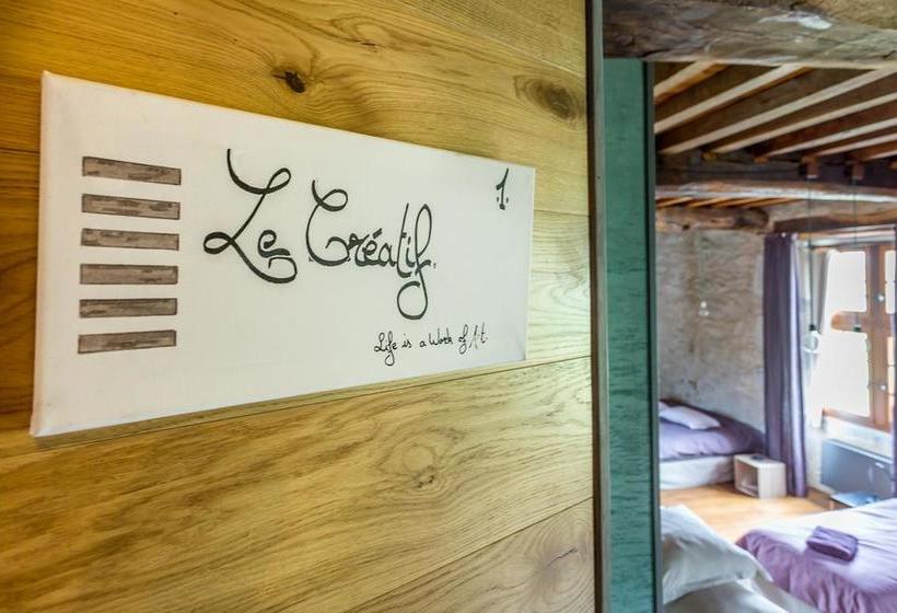 住宿加早餐 Les Fous Du Village