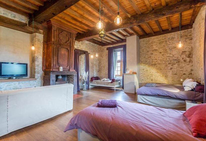 住宿加早餐 Les Fous Du Village