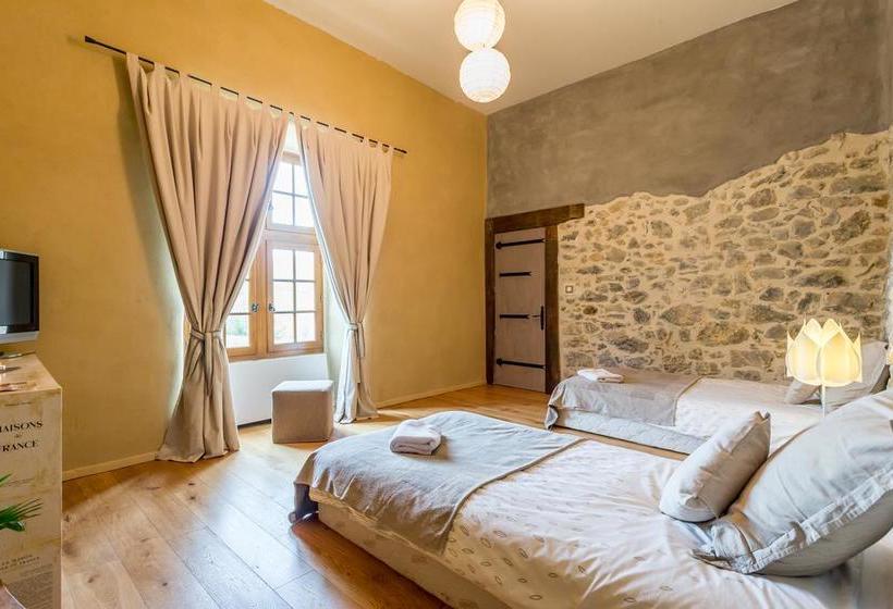 住宿加早餐 Les Fous Du Village