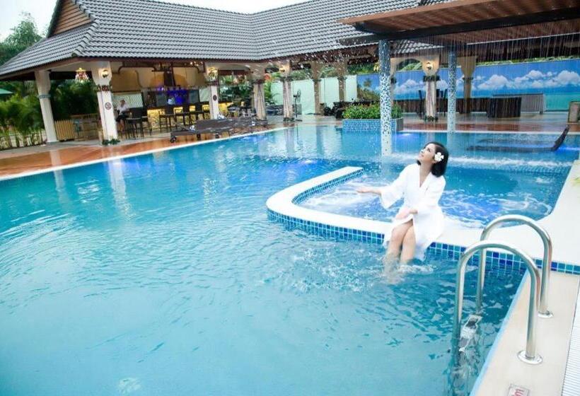 Forever Green Resort