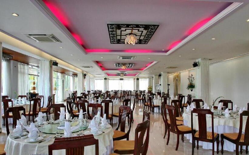 Forever Green Resort