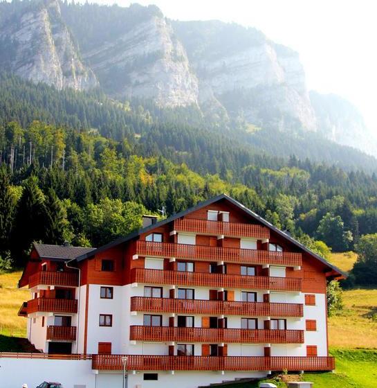 Appartement Confortable A Thollon Les Memises Avec Vue